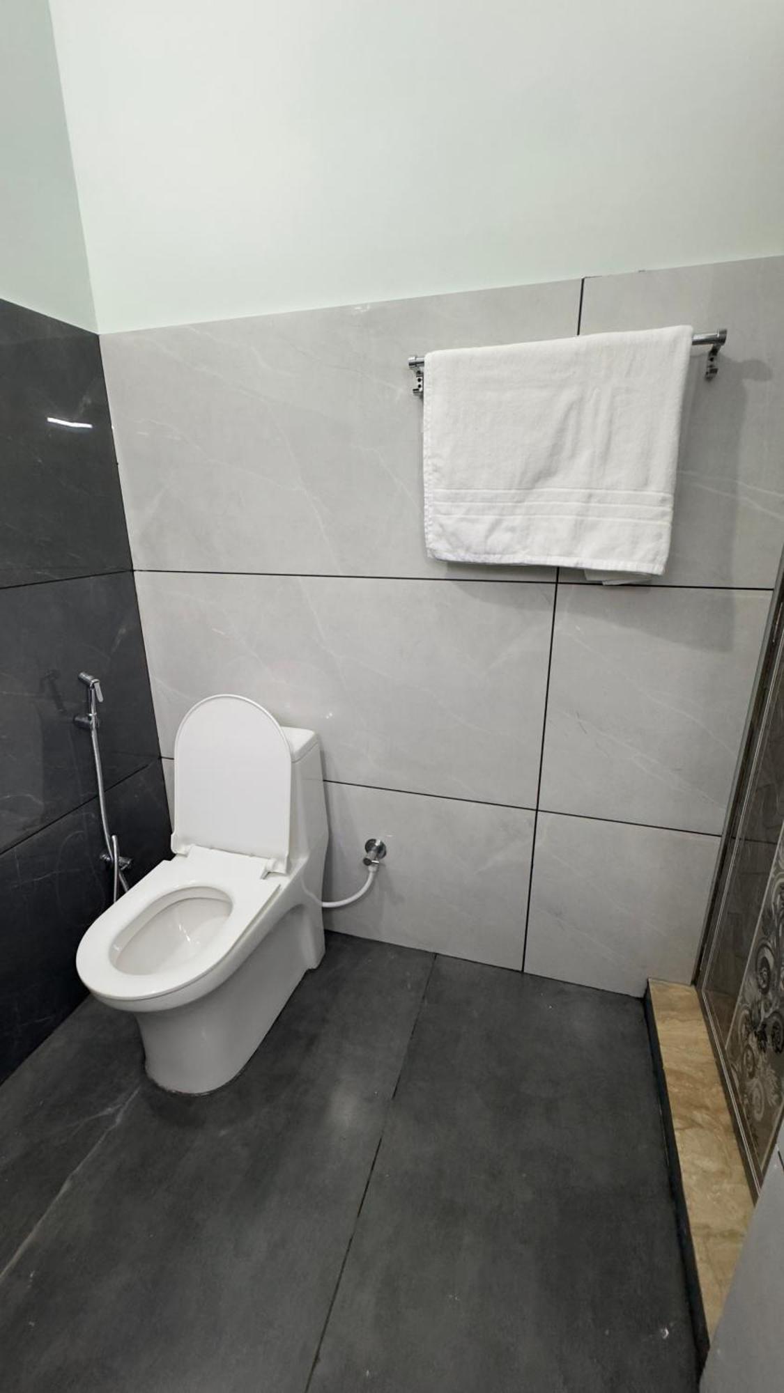 The Karlyle Homestay Vaduvanchal المظهر الخارجي الصورة